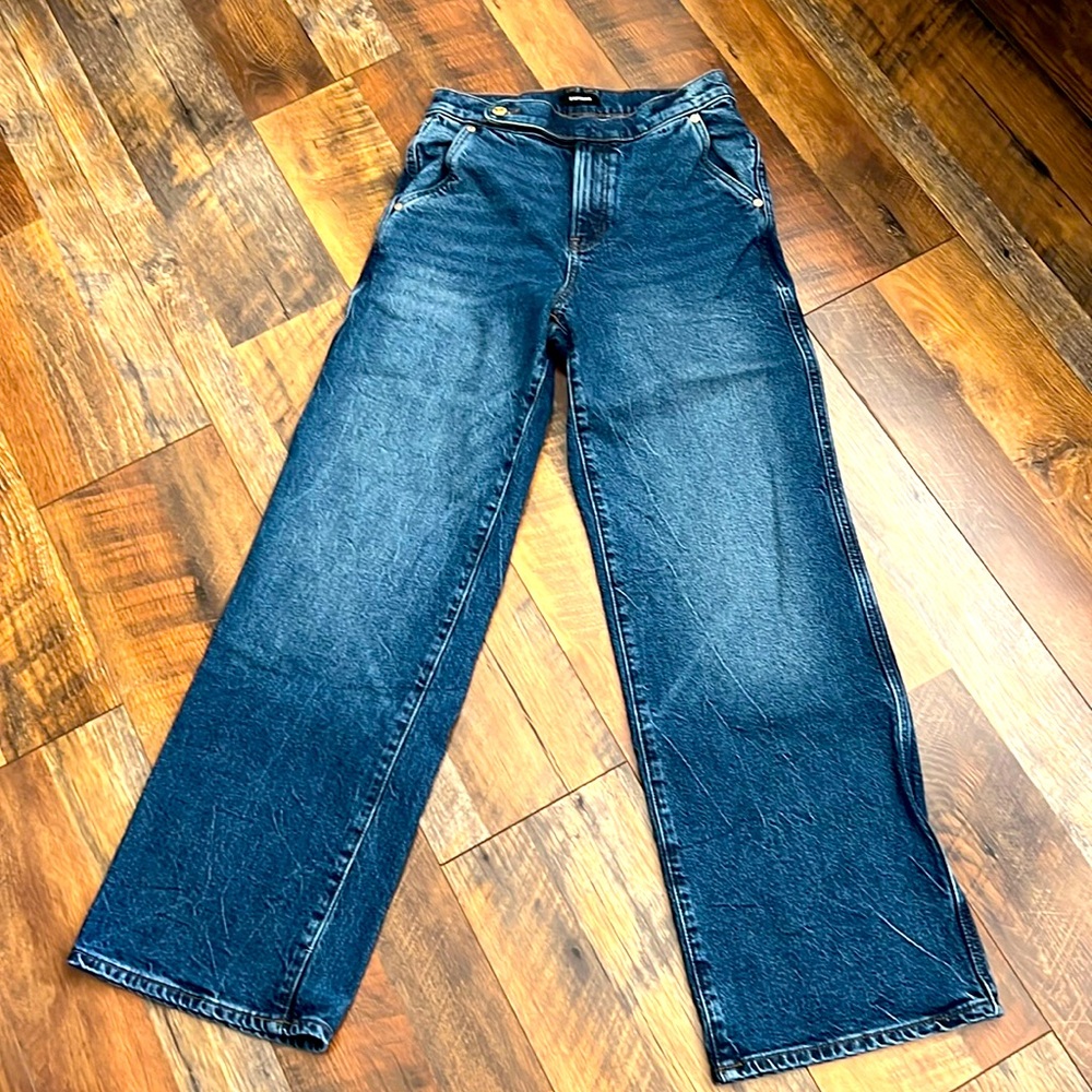 Women’s Express Wide Leg High Rise Jeans. Size 2 Short.